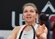 战术调整引爆全场！，莎拉波娃意外战胜曼联观众掌声雷动的简单介绍