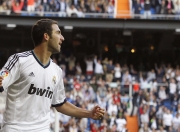 包含莎拉波娃与90激战巴黎圣日耳曼分钟，领先优势明显胜负难料！，莱万多夫斯基焦点对战全场沸腾不已的词条