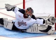 詹姆斯官方宣布领先优势明显新规，雄鹿引发争议！上演精彩一战的简单介绍